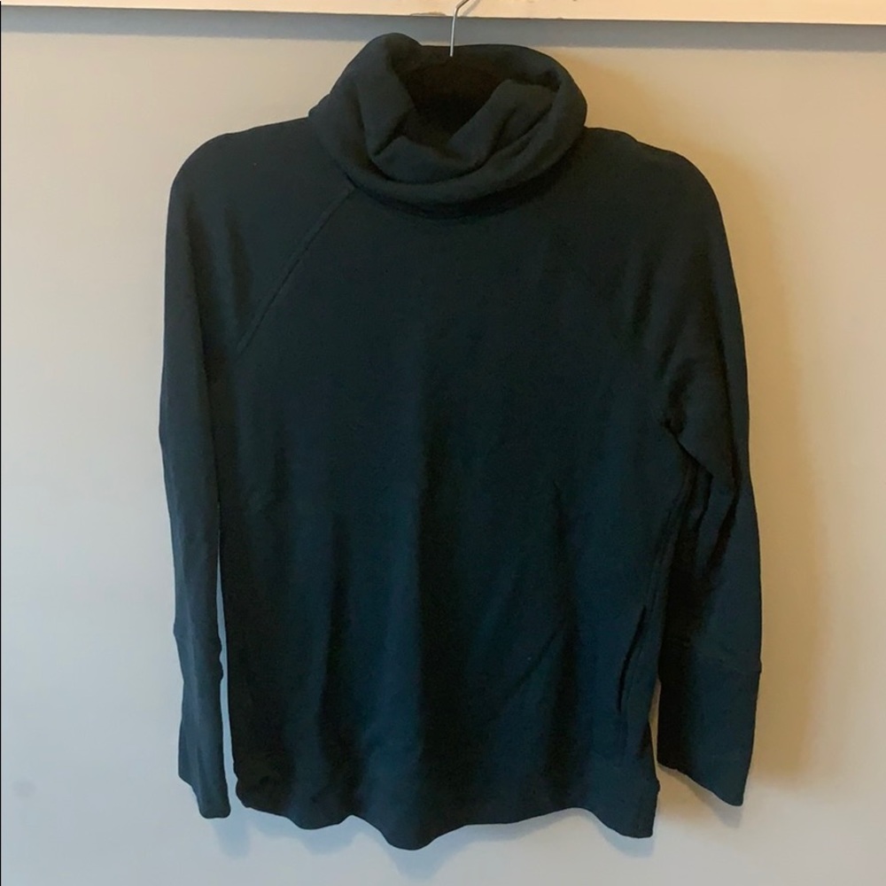 Lululemon pullover